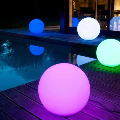 Soft Orb Garden Lamp