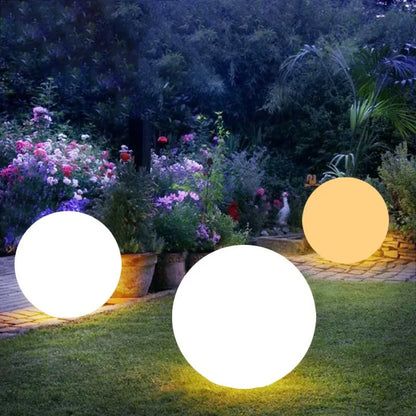Soft Orb Garden Lamp