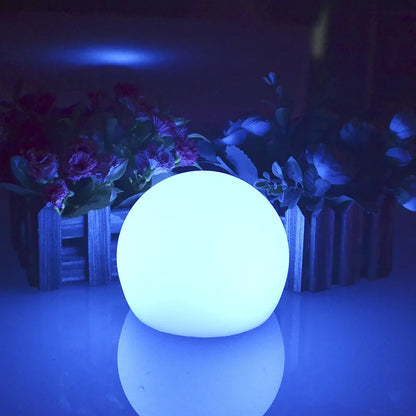 Soft Orb Garden Lamp