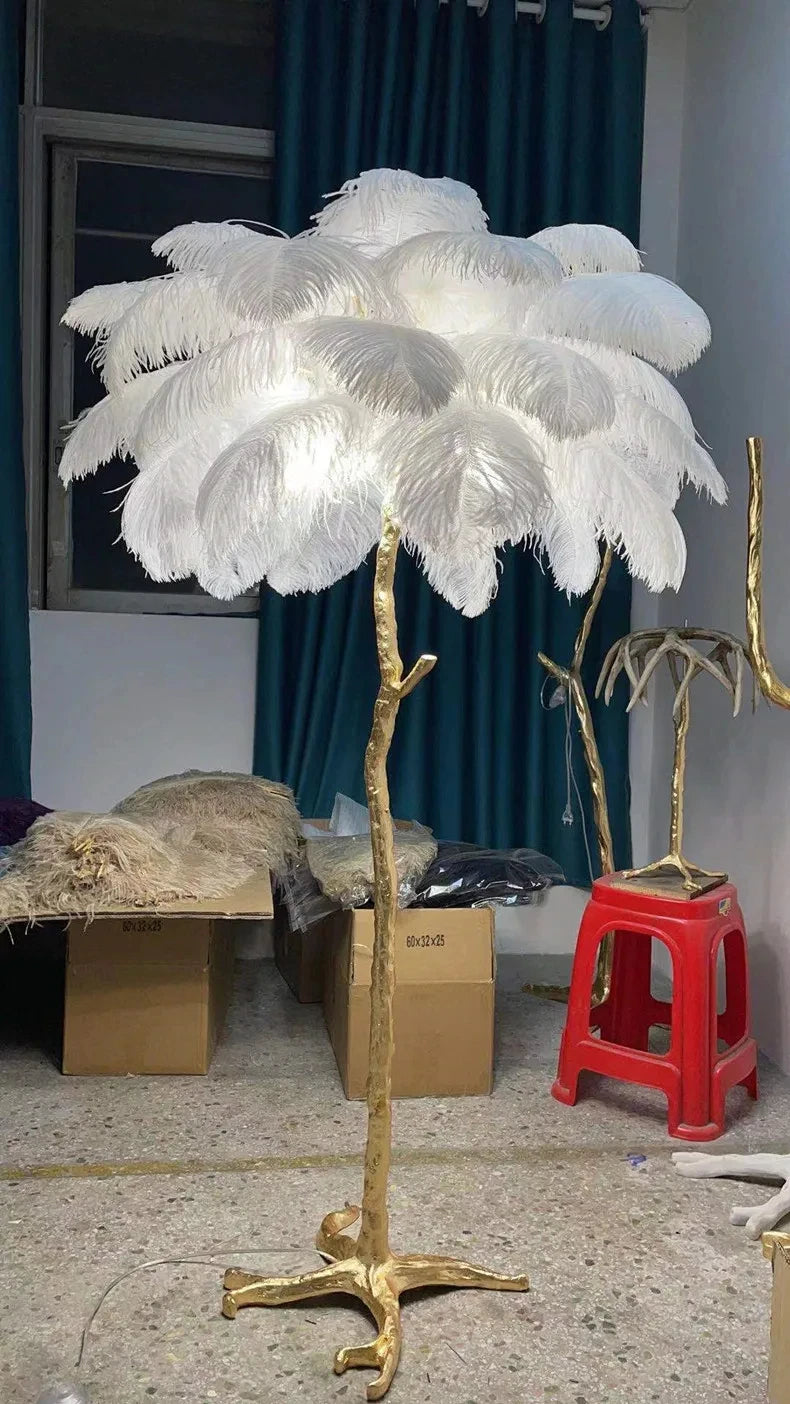 Aveline Feather Lamp
