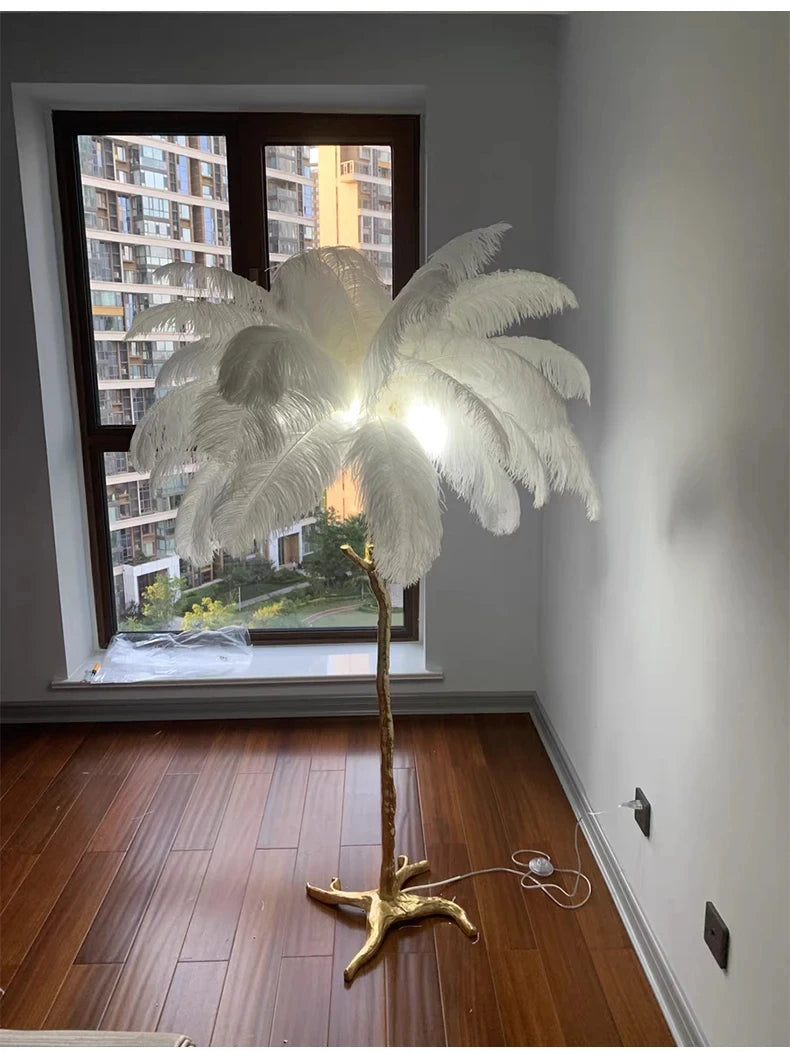 Aveline Feather Lamp