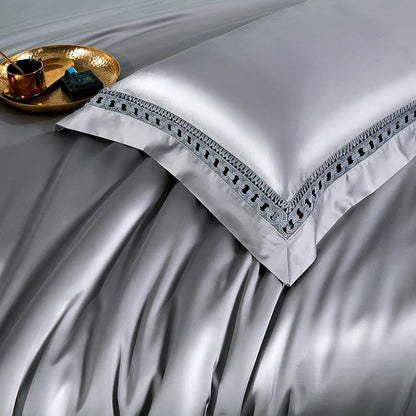 Luxury Edge Bedding Set