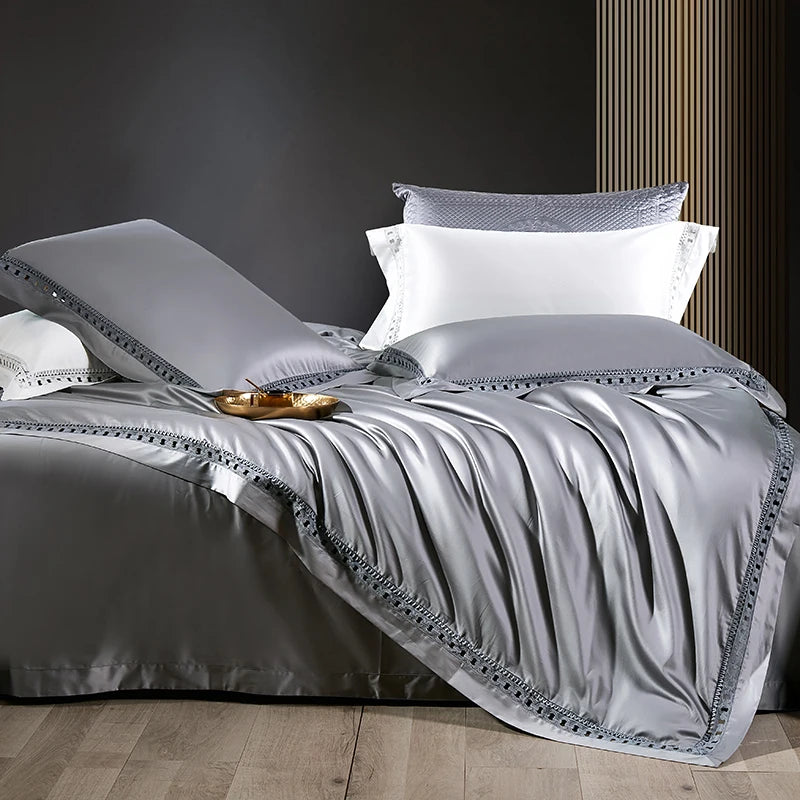 Luxury Edge Bedding Set