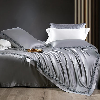 Luxury Edge Bedding Set