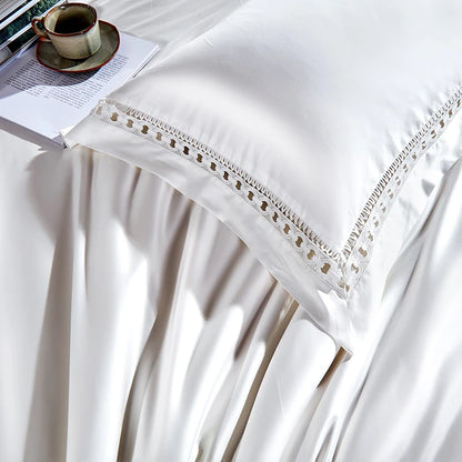 Luxury Edge Bedding Set