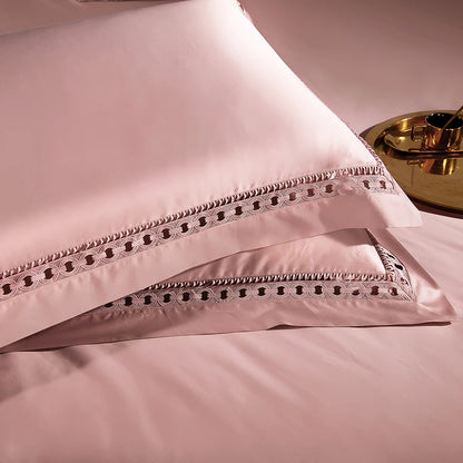 Luxury Edge Bedding Set